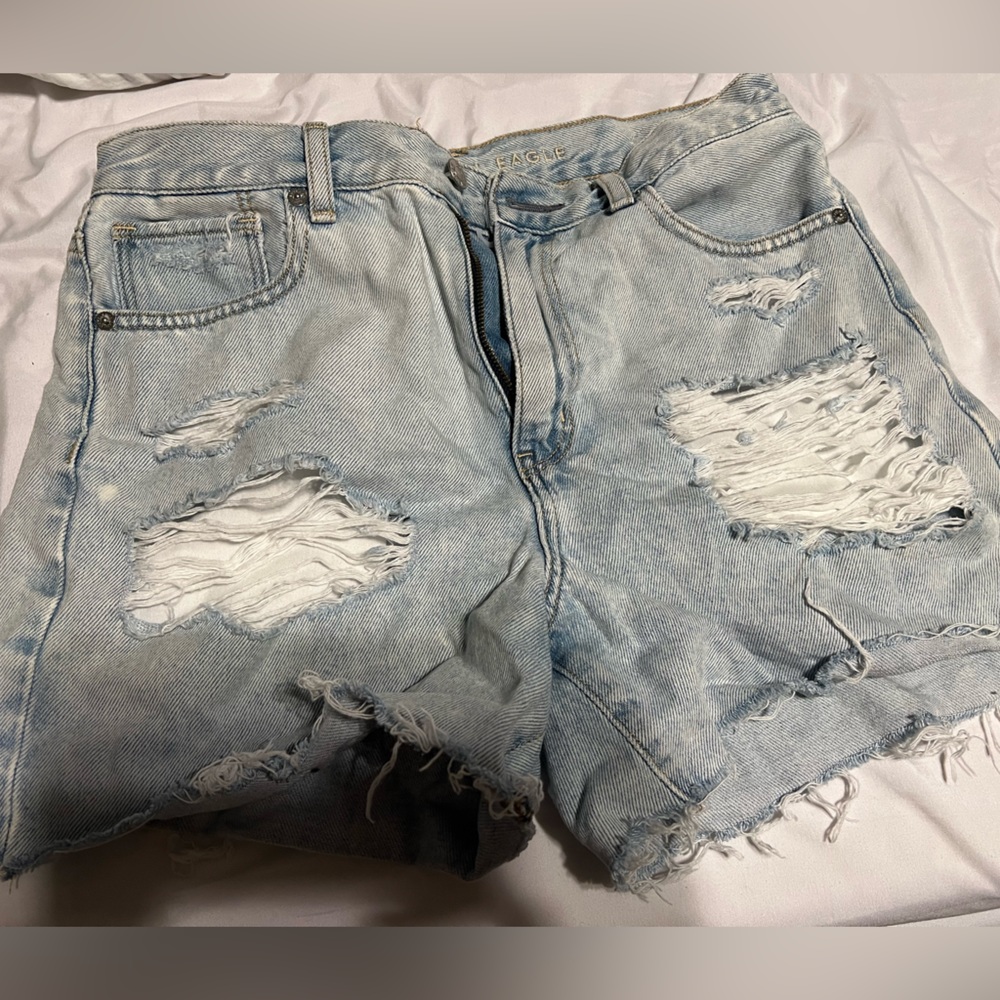 American eagle mom jeans